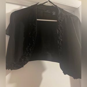 Bundle 2/$7 Open front short sleeve cropped bolero jacket